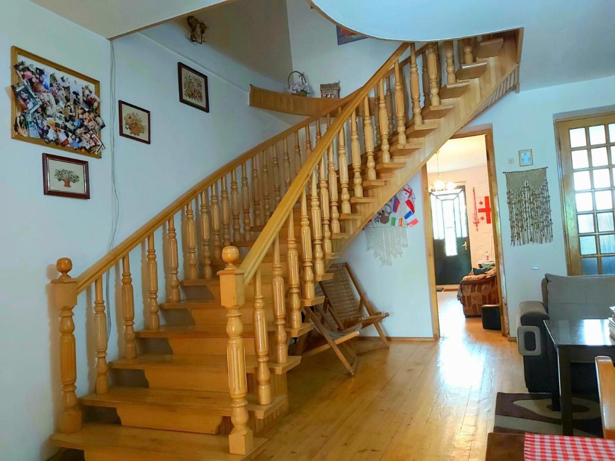 Nitsa Guest House Gori Dış mekan fotoğraf
