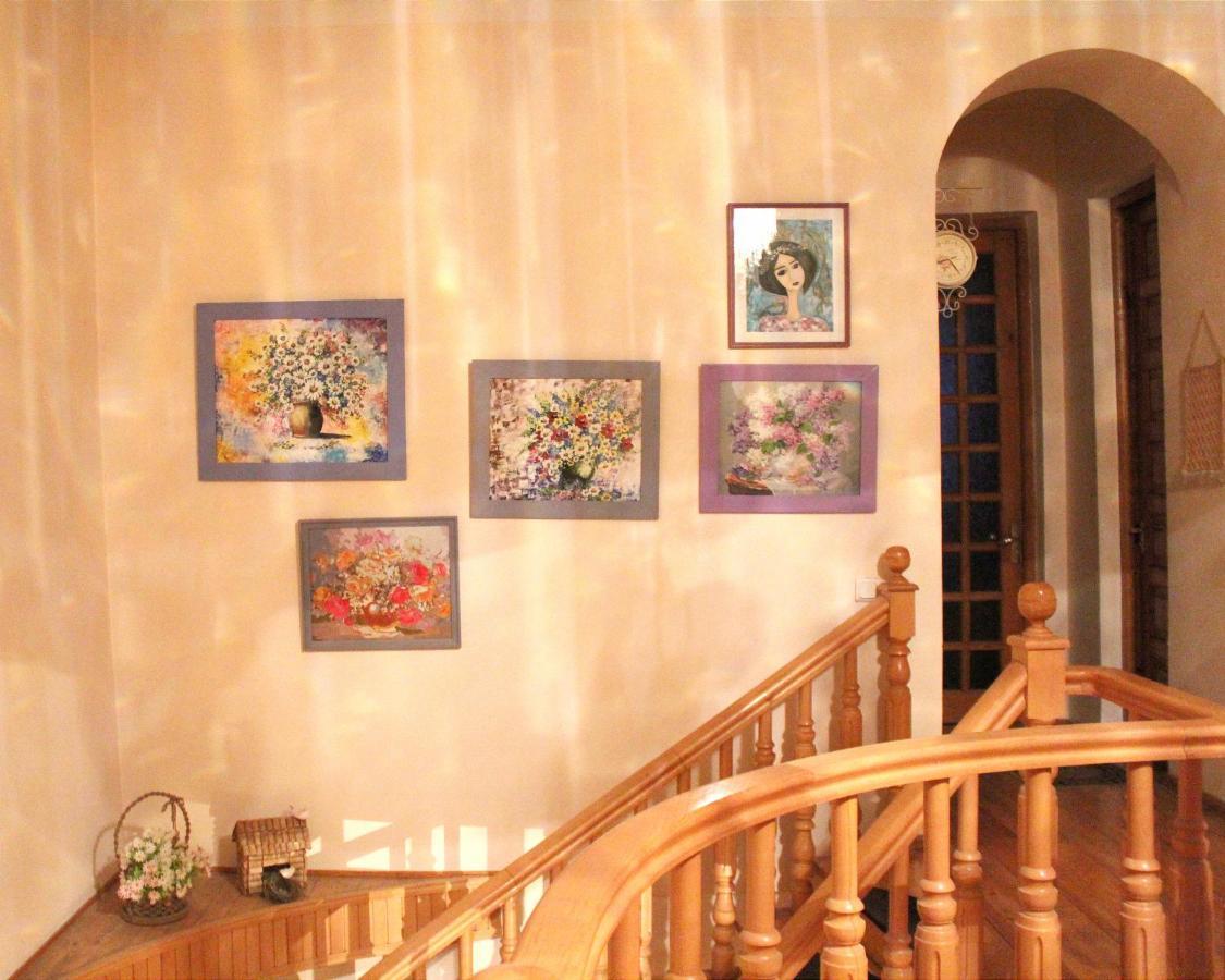 Nitsa Guest House Gori Dış mekan fotoğraf