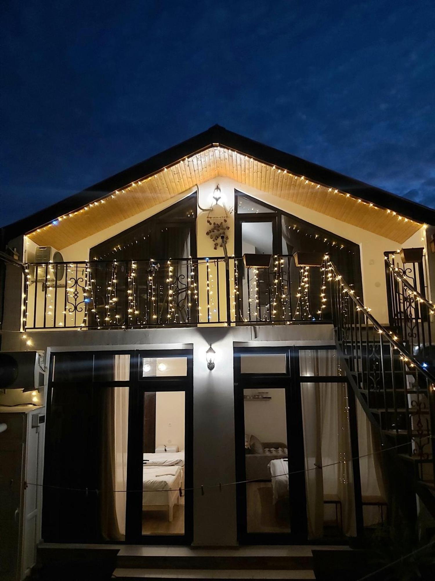 Nitsa Guest House Gori Dış mekan fotoğraf