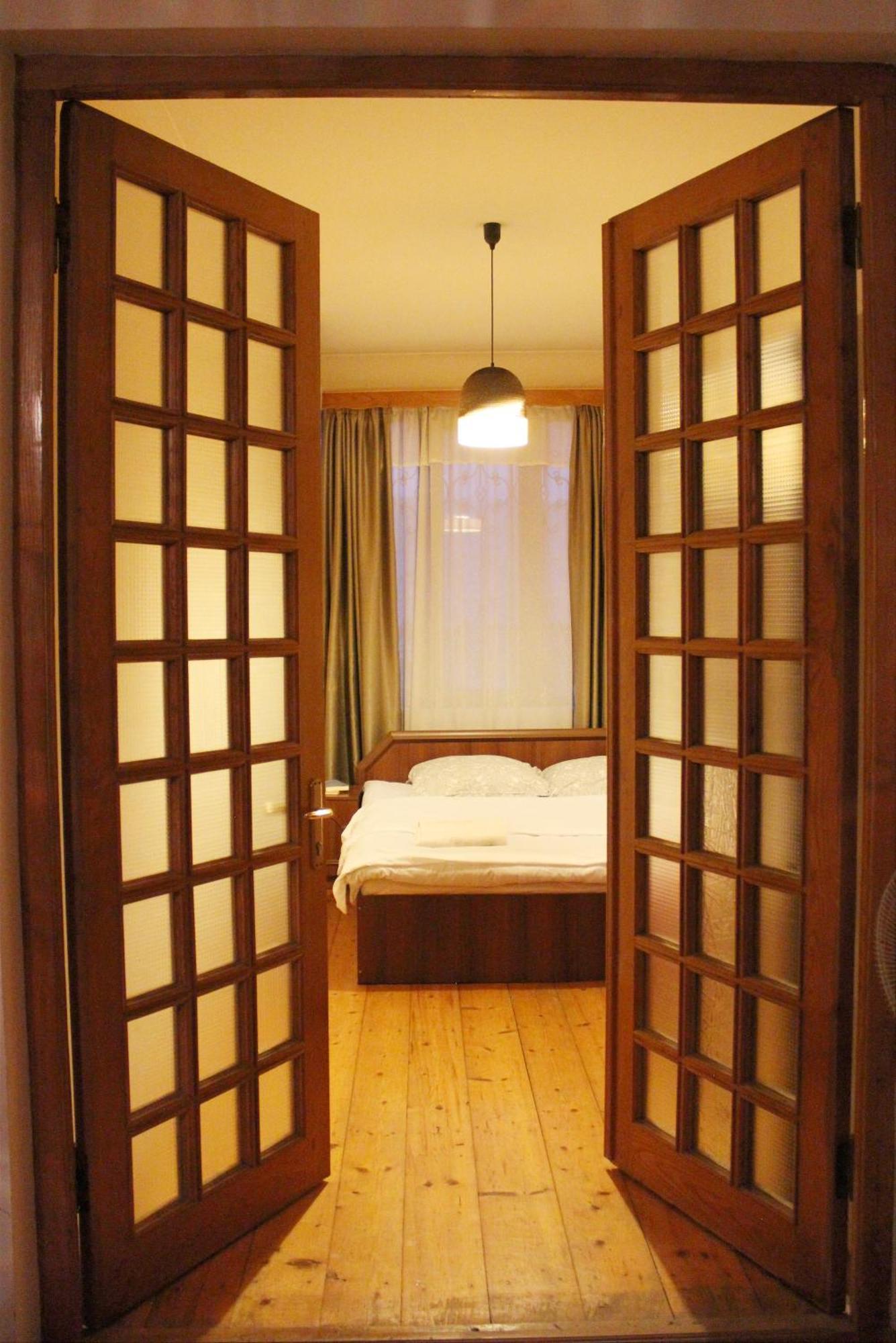Nitsa Guest House Gori Oda fotoğraf