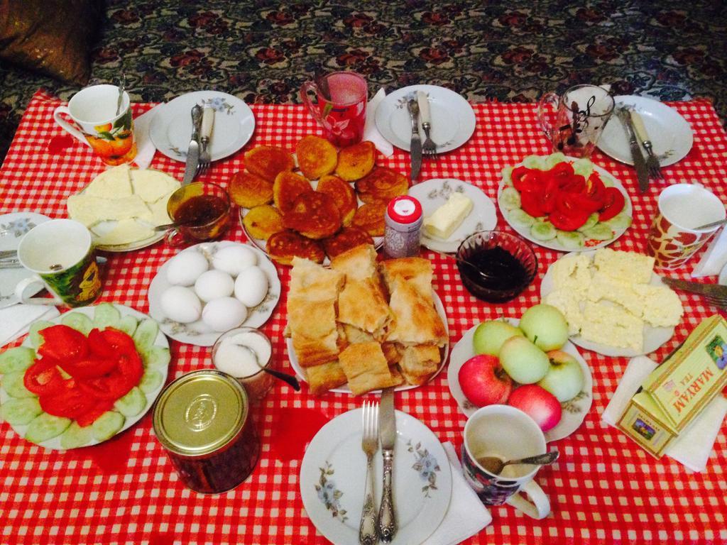 Nitsa Guest House Gori Dış mekan fotoğraf