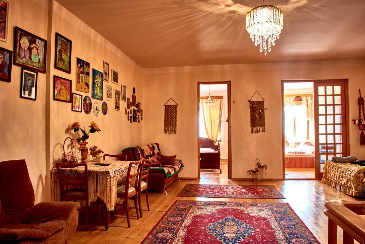 Nitsa Guest House Gori Dış mekan fotoğraf